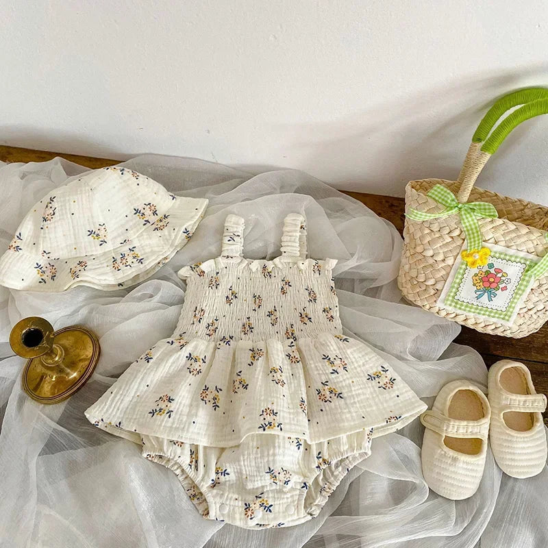 Conjunto Infantil Floral: Body com Saia e Chapéu